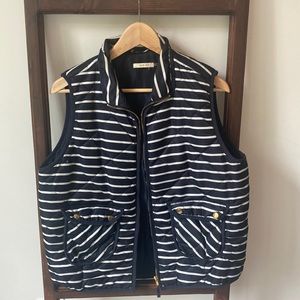 Navy and white puffer vest. Medium.